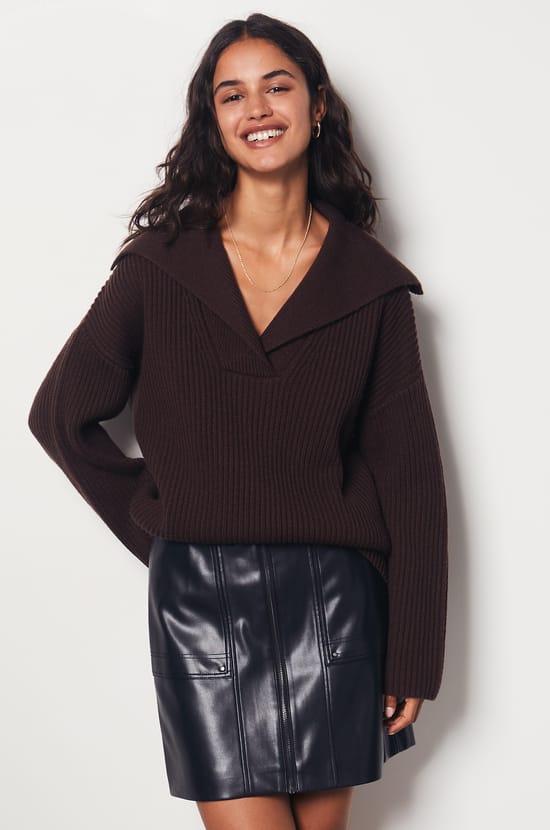 V-neck Sweater;${refinementColor}