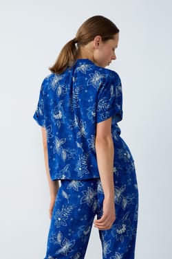 Short-Sleeved Patterned Pajama Shirt;${refinementColor}