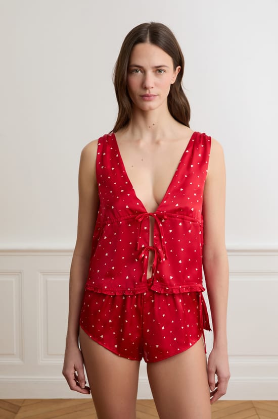 Top en satin nou&eacute; motifs coeur;${refinementColor}
