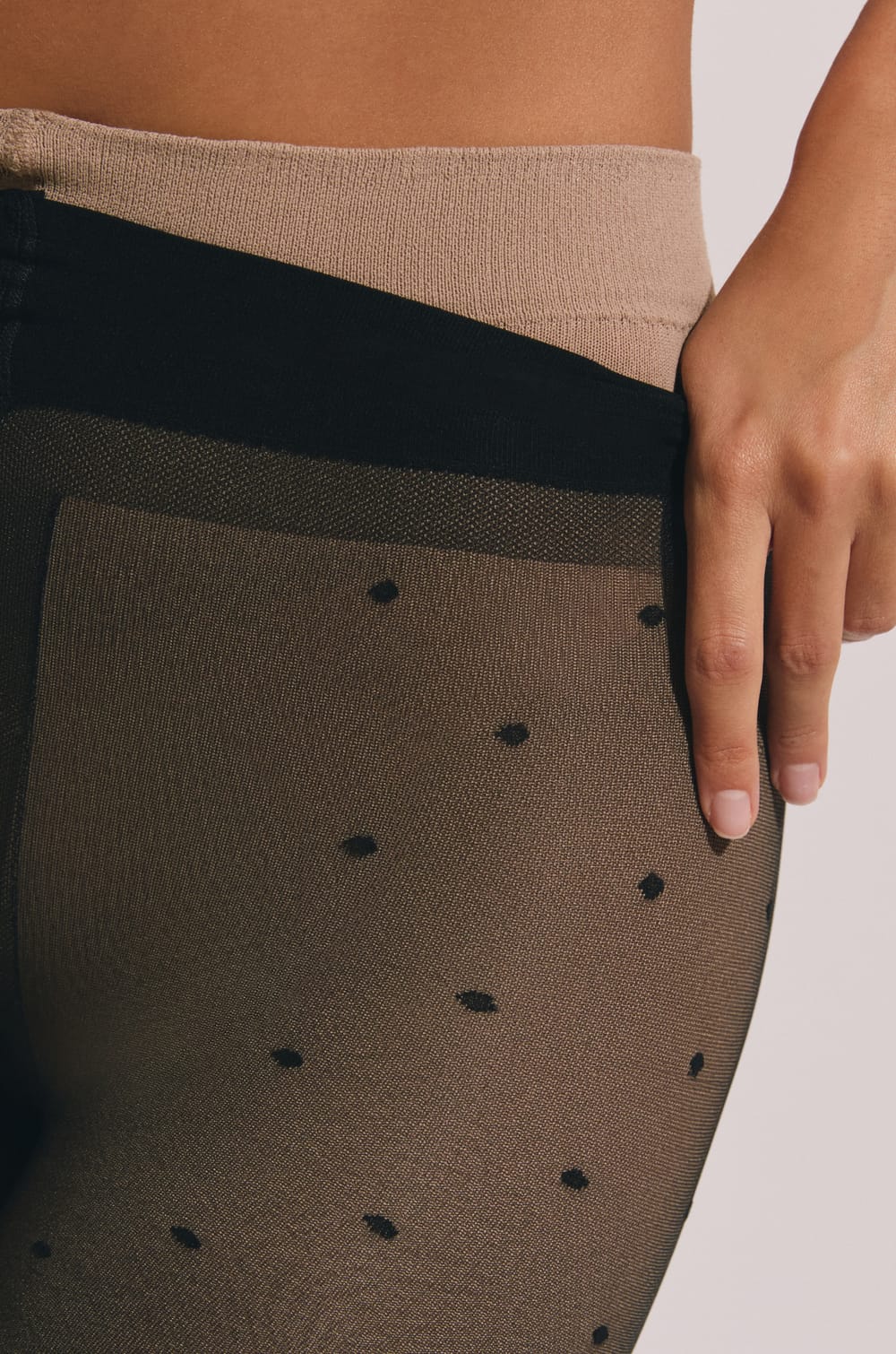 Collant semi-opaque &agrave; pois;${refinementColor}