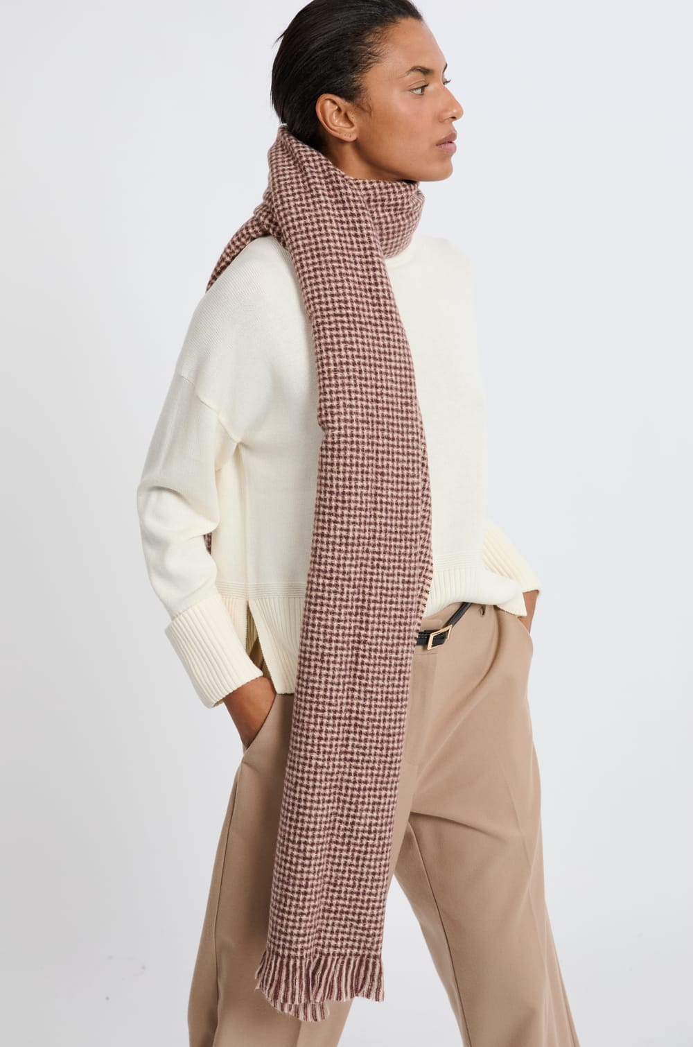 Écharpe à motifs pied-de-poule;${refinementColor}