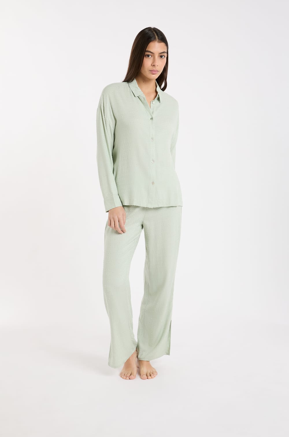 Chemise de pyjama manches longues satin&eacute;e;${refinementColor}