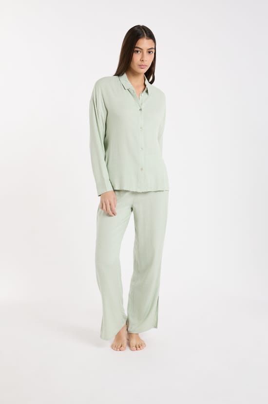 Chemise de pyjama manches longues satin&eacute;e;${refinementColor}