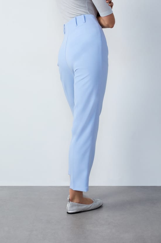 Cigarette cut trousers;${refinementColor}