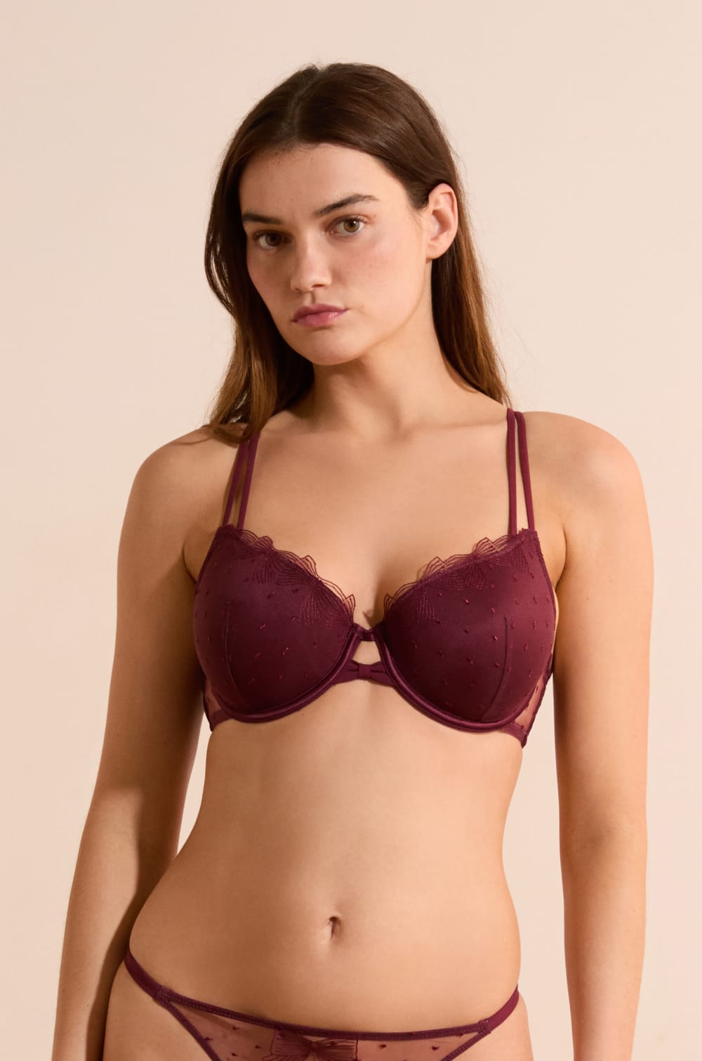 Soutien-gorge N.4 - Le coques fines en broderie;${refinementColor}