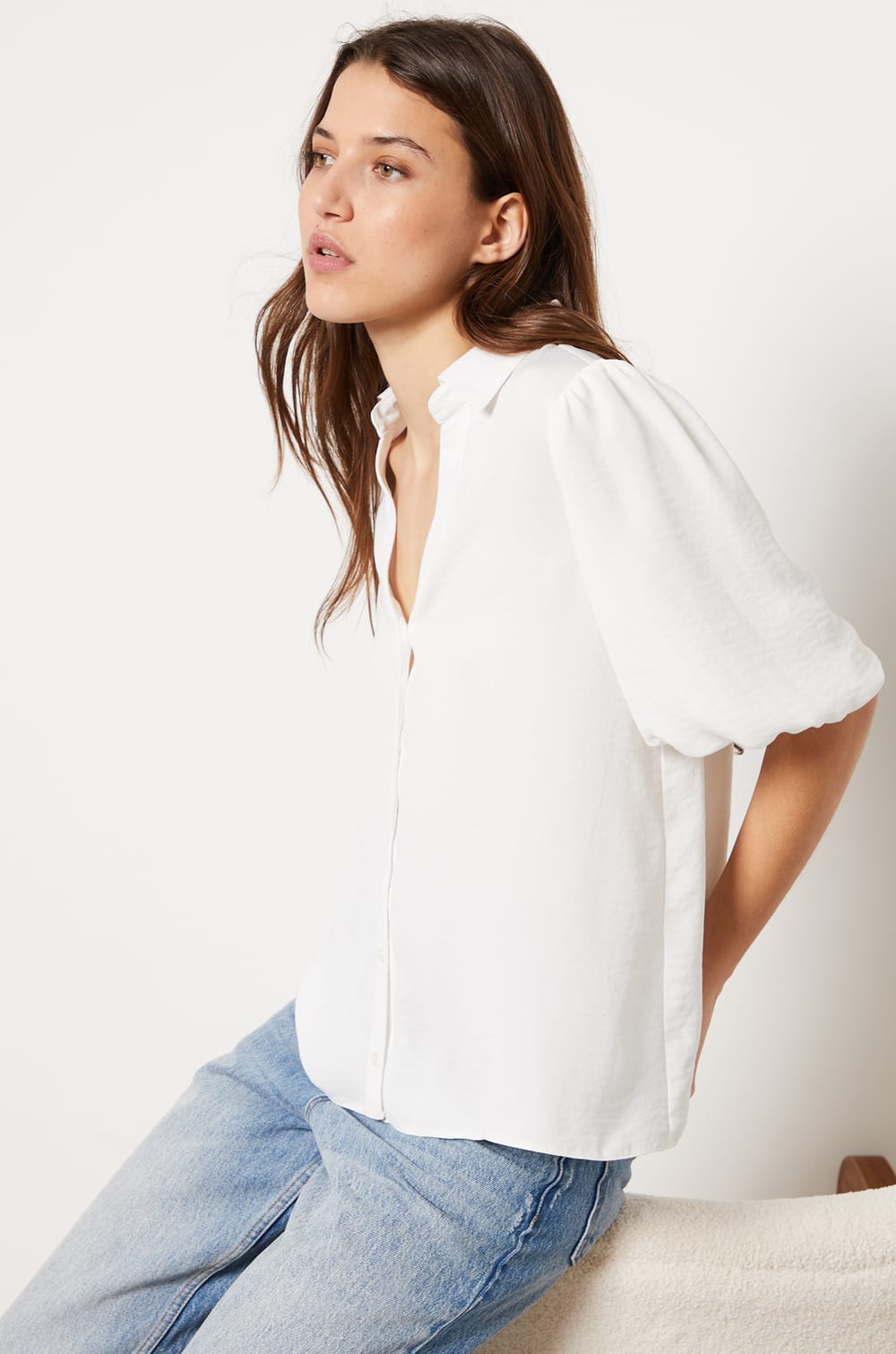 Textured Short-Sleeved Puff Shirt;${refinementColor}