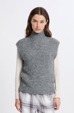Pull sans manches col montant;${refinementColor}