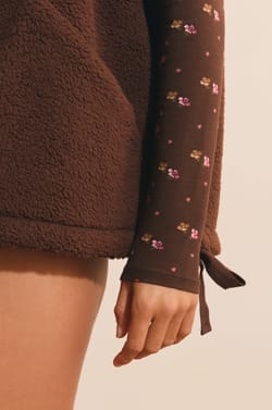 Gilet sans manches avec noeuds;${refinementColor}