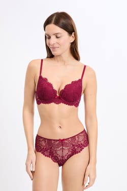 Shorty en dentelle;${refinementColor}