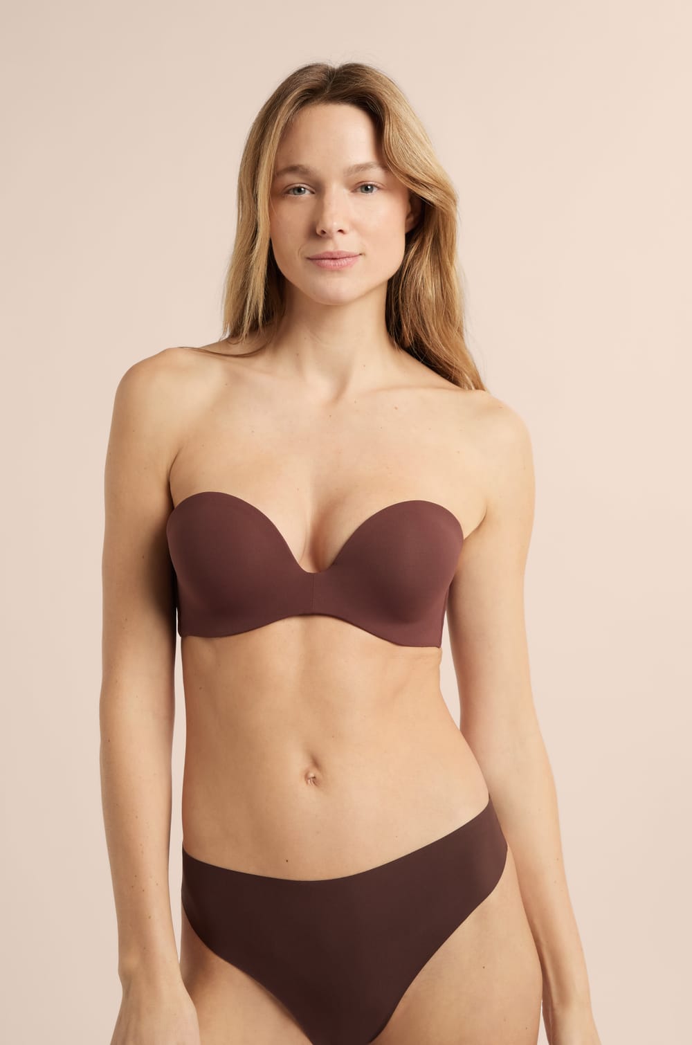 Push-up Strapless Bra;${refinementColor}