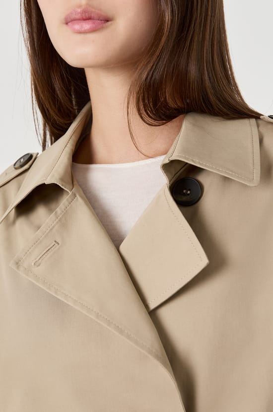 Short Trench Coat;${refinementColor}