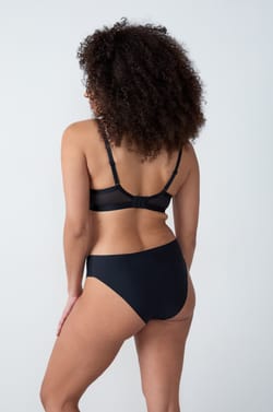 Lightly Lined Demi Bra;${refinementColor}