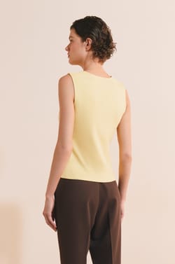 Top &agrave; col carr&eacute; en coton;${refinementColor}
