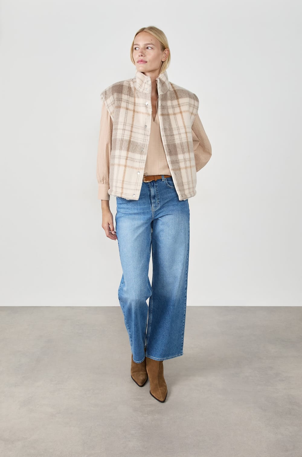 Veste sans manches à carreaux réversible;${refinementColor}