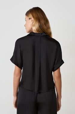 Chemise manches courtes satinée;${refinementColor}