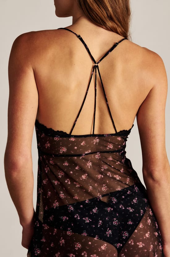 Nuisette transparente;${refinementColor}