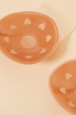 Lifting Adhesive Bra Large Size in Silicone;${refinementColor}