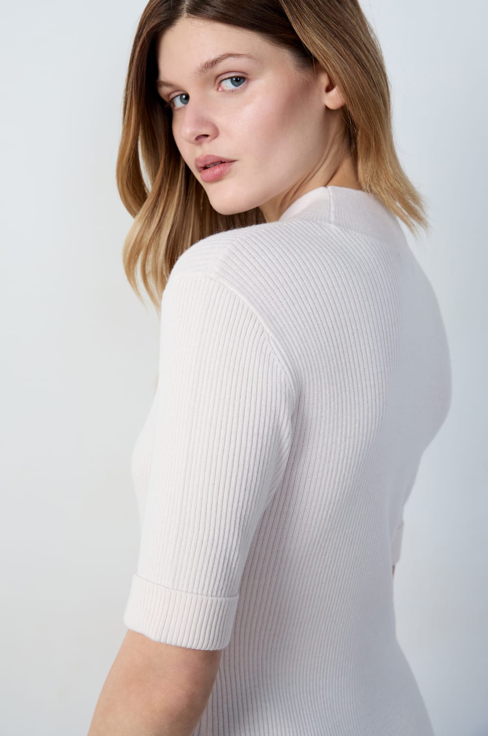 Short Turtleneck Dress;${refinementColor}