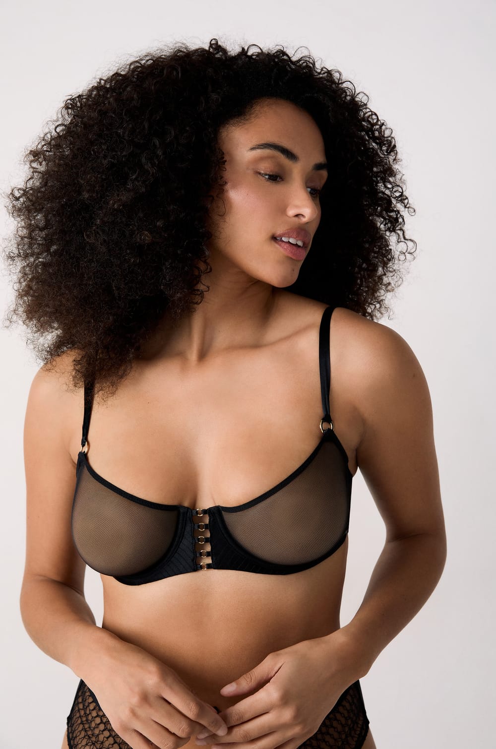 Classic Wireless Bra In Silk And Tulle;${refinementColor}