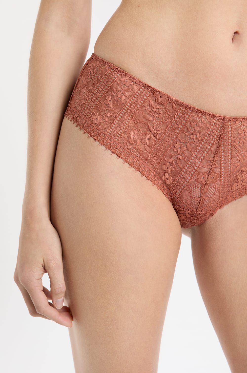 Lace Boyshort;${refinementColor}