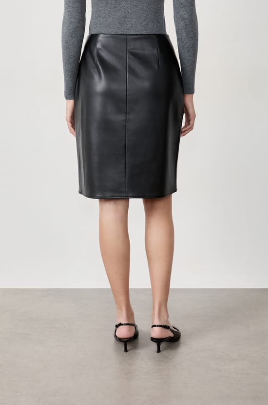 Mid-length faux leather skirt;${refinementColor}