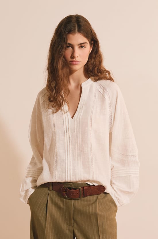 Blouse col V en coton;${refinementColor}