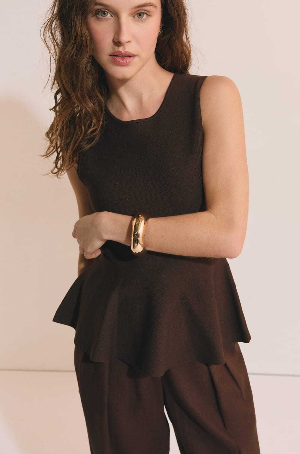 Top sans manches;${refinementColor}