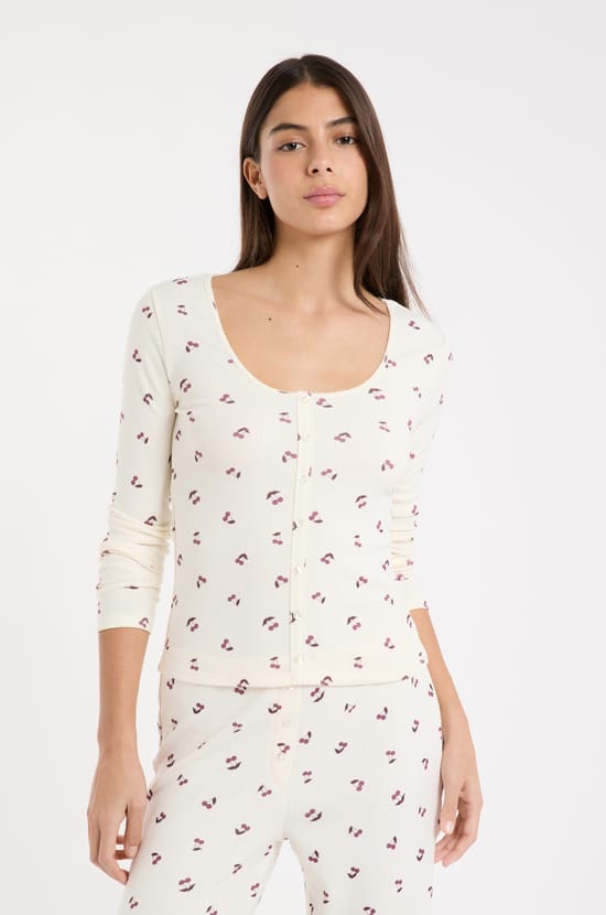 Pyjama T-Shirt mit Kirschmotiven;${refinementColor}