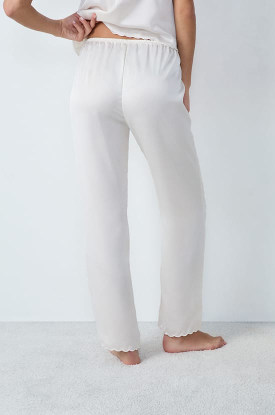 Pantalon de pyjama satiné;${refinementColor}