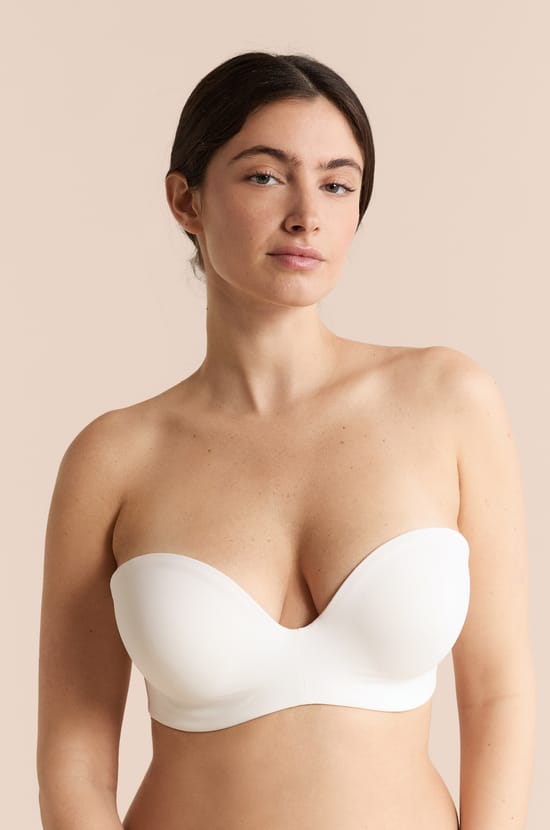 Strapless microfibre bra with removable straps, D cup;${refinementColor}