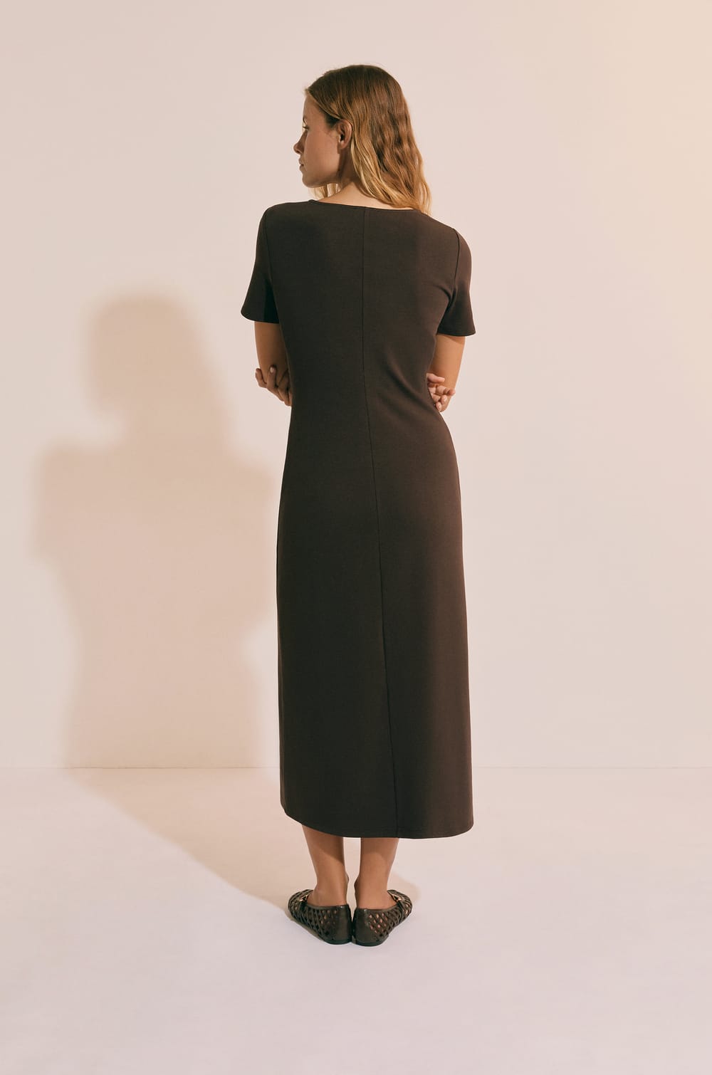 Robe longue manches courtes en coton avec fente;${refinementColor}