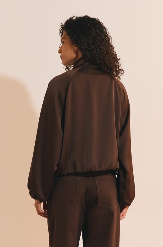 Veste courte satin&eacute;e;${refinementColor}