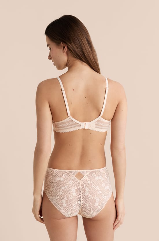 Classic Lace Bra;${refinementColor}