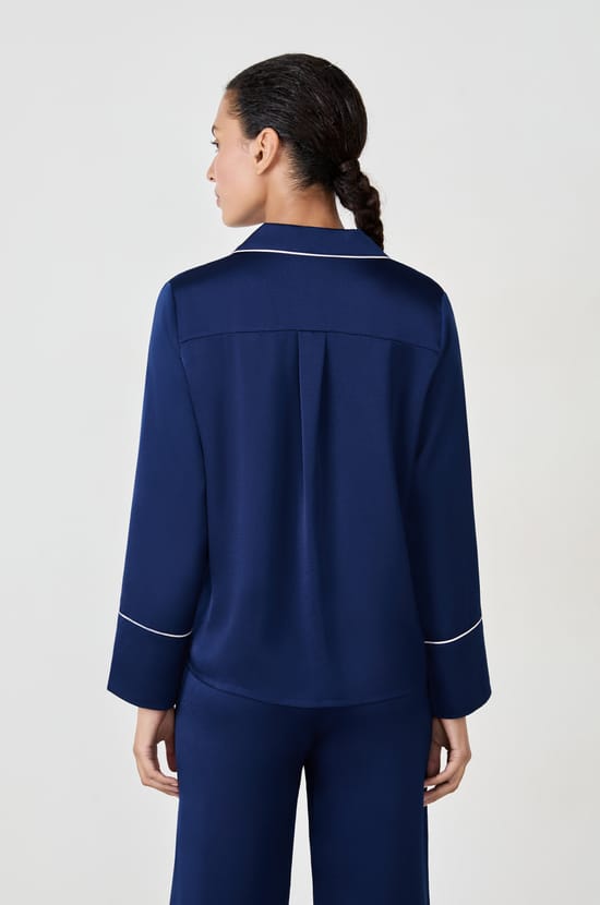 Chemise de pyjama manches longues satinée;${refinementColor}
