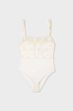 Body con bordado;${refinementColor}