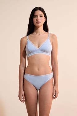 Triangle sans armatures, pads amovibles en coton biologique;${refinementColor}