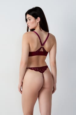 Bra N.5 - The Lightly Lined Plunge with Jewellery Details;${refinementColor}