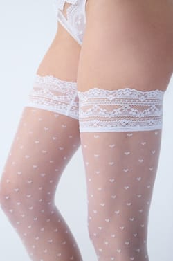 Heart-patterned stay-up stockings;${refinementColor}