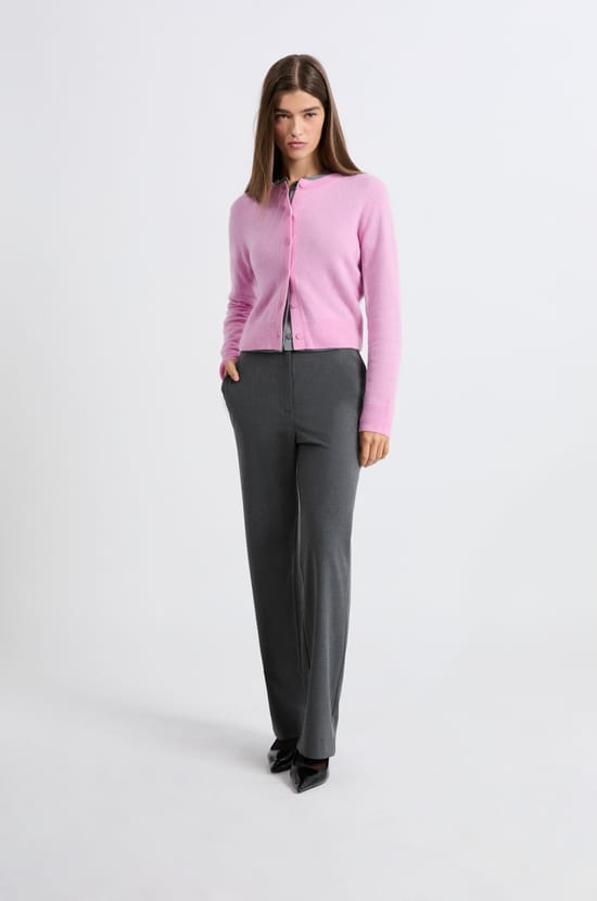 Pull cardigan avec boutons en cachemire;${refinementColor}