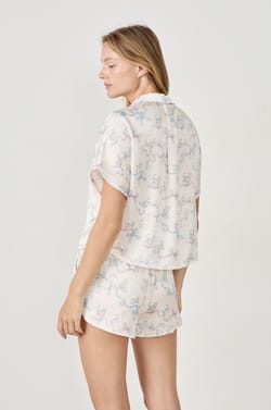 Pyjama 2 pièces satiné;${refinementColor}