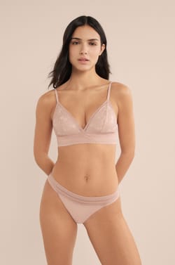 Lace And Microfiber Briefs;${refinementColor}