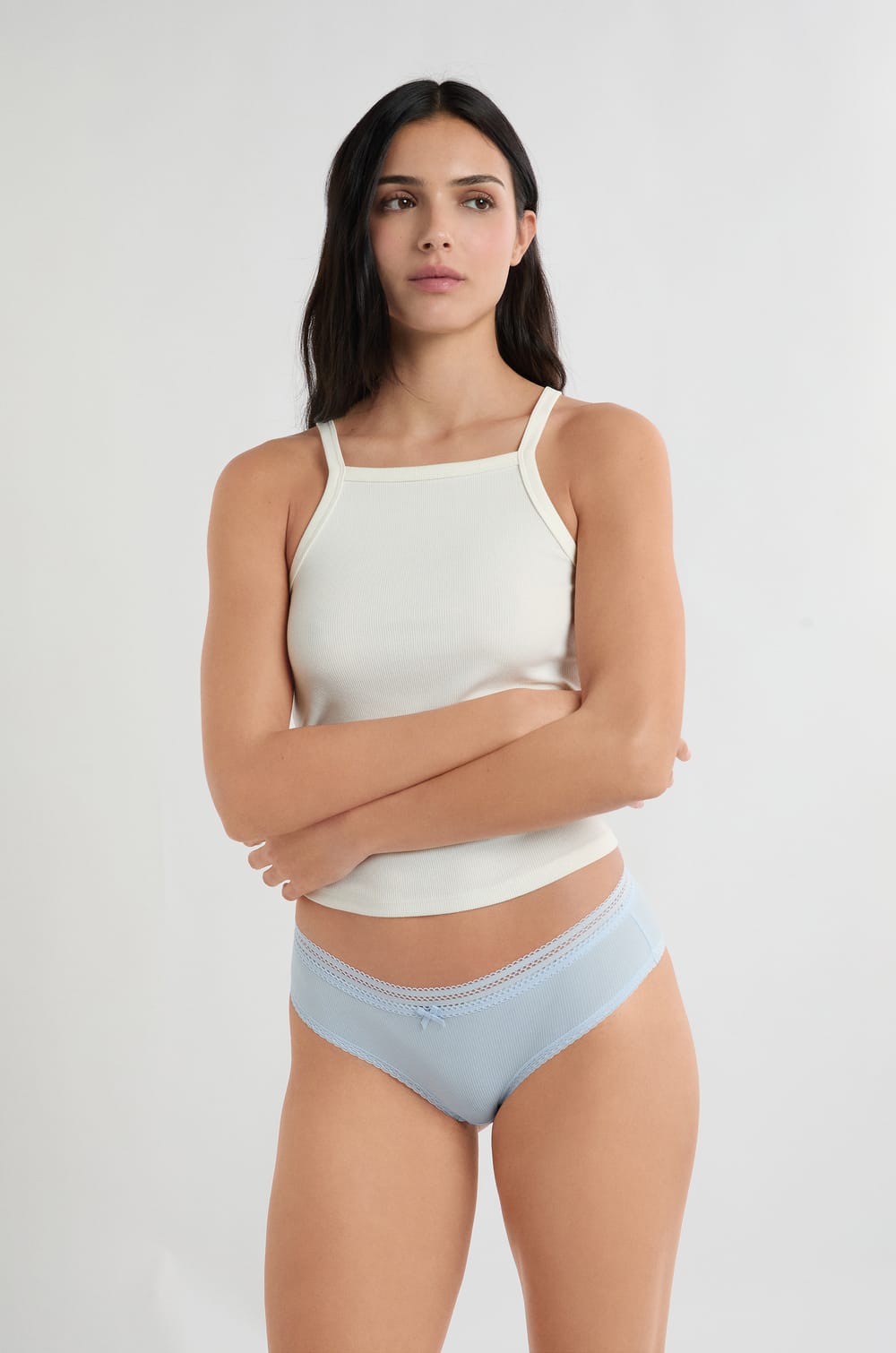 Shorty aus Mikrofaser mit Spitzendetails;${refinementColor}