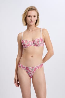 Slip aus Spitze;${refinementColor}