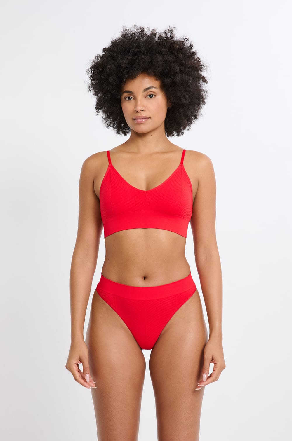 Soutien-gorge brassière sans armature;${refinementColor}