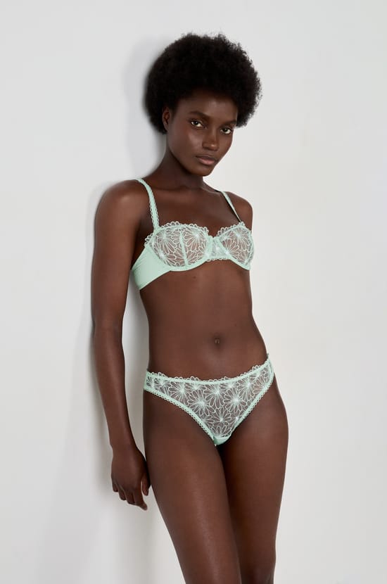 Embroidered Thong;${refinementColor}