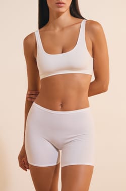 Organic cotton stretch cycling shorts;${refinementColor}