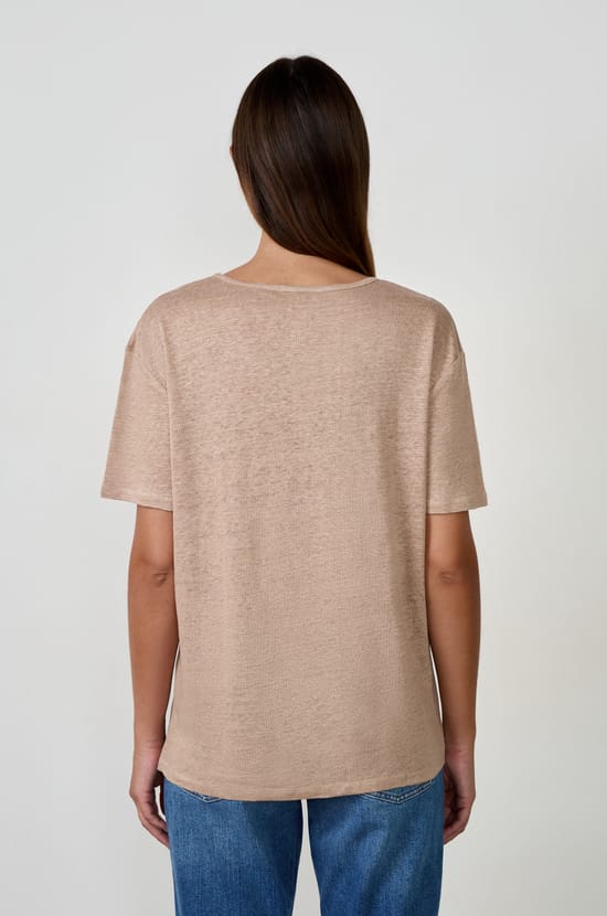 V-neck T-shirt 100% linen;${refinementColor}