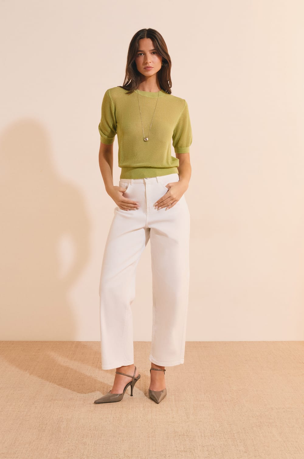 Pull manches courtes ajour&eacute;;${refinementColor}