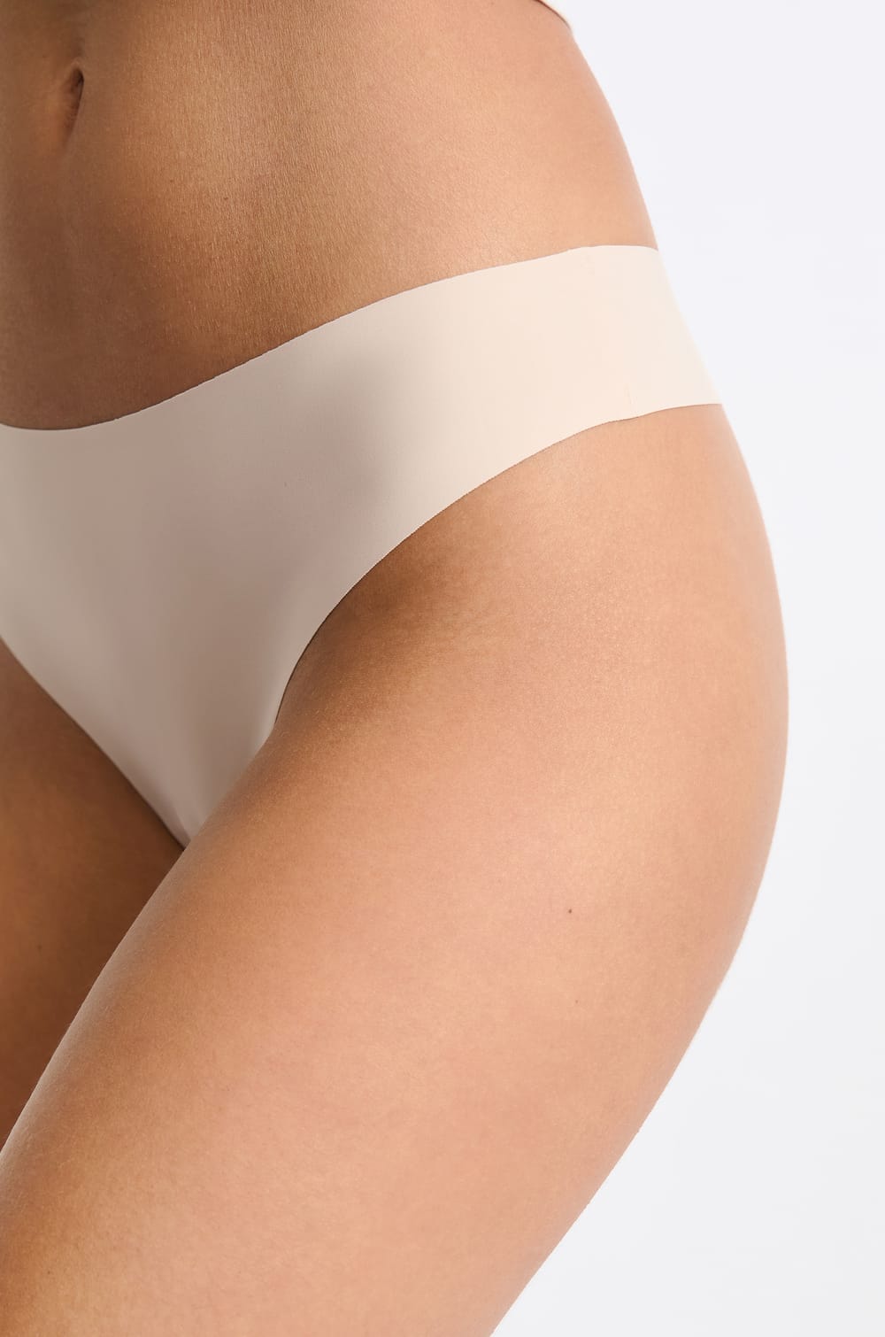 3-Pack Thongs;${refinementColor}