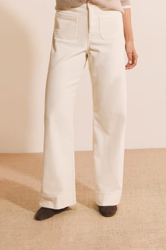 Jean en velours c&ocirc;tel&eacute; avec poche sur le devant;${refinementColor}